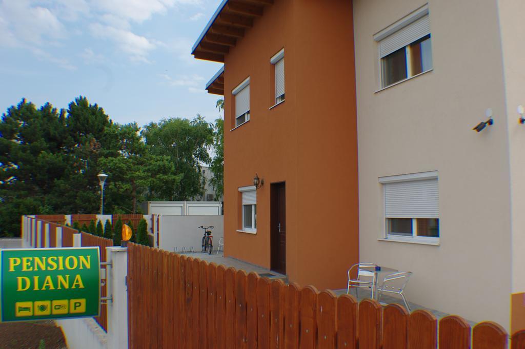 Pension Diana-Parndorf Bagian luar foto